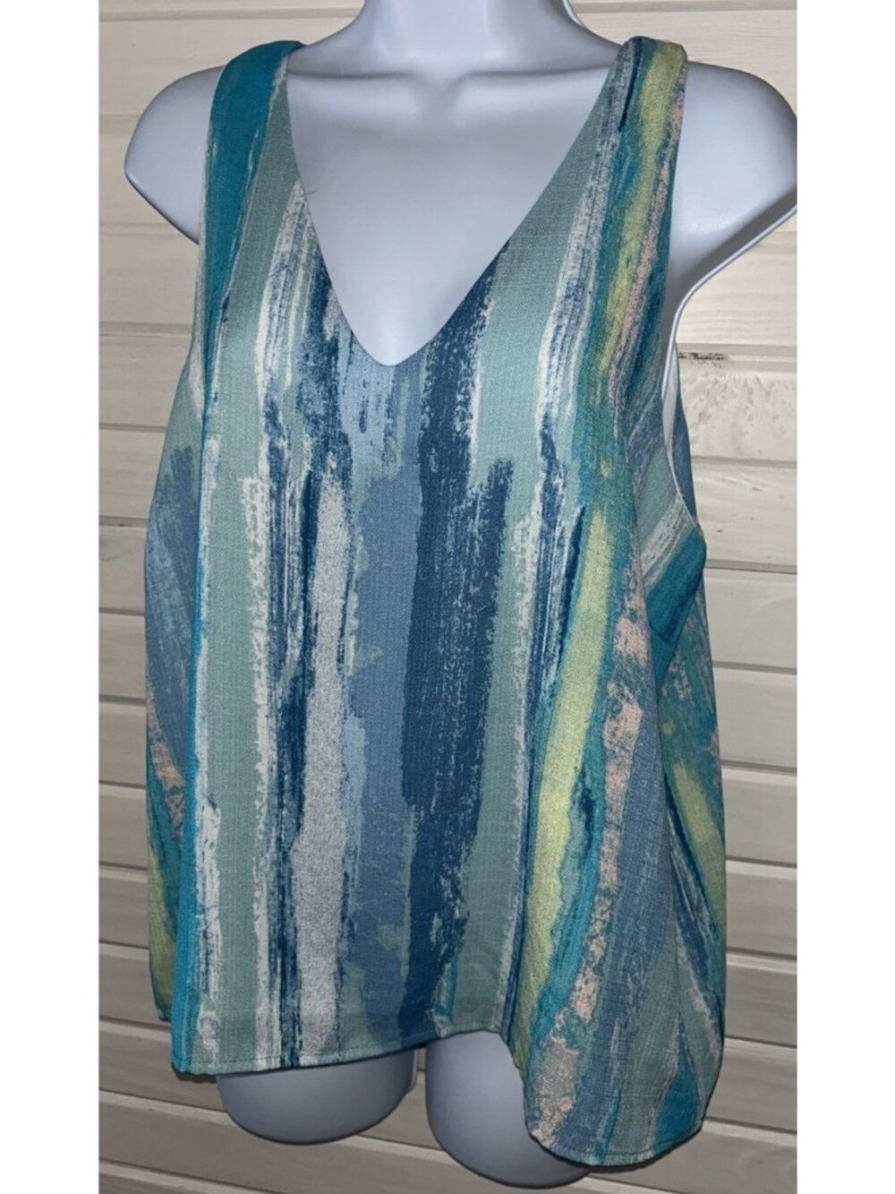 GILLI Sz LARGE Tank Top Blue Green Watercolor Stripe Sleeveless V-Neck EUC